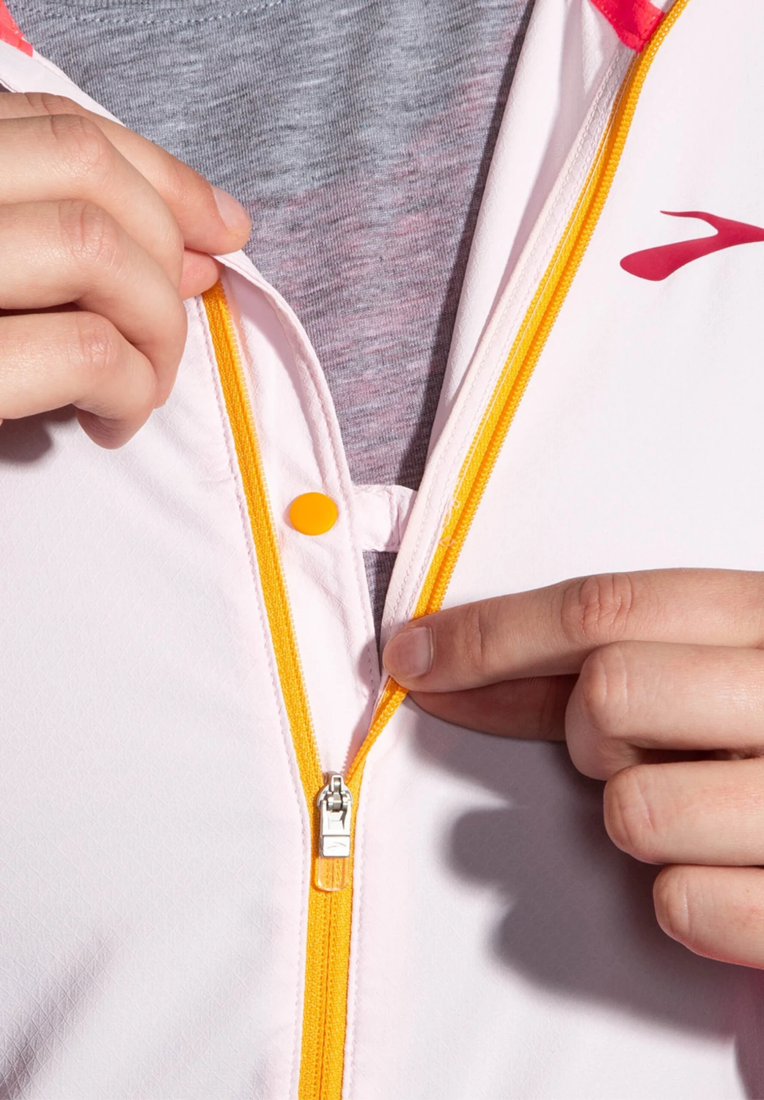 BROOKS Canopy Jacket - Softshelljas - Razzmatazz Quartz Hyper Pink 7 BROOKS Canopy Jacket - Softshelljas - Razzmatazz Quartz Hyper Pink - Afbeelding 5