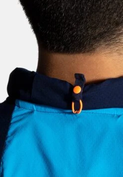 BROOKS Canopy - Softshelljas - Navy Spring Break Pebble -BrooksRunner 38a527ef0d16401eb5f0d23cad0bd934