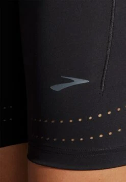 BROOKS Method 8" Short Tight - Korte Broeken - Black -BrooksRunner 39a2a057900c403086f06127b513ab1e