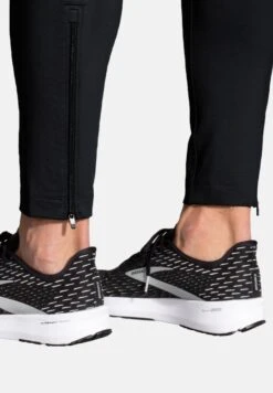 BROOKS Spartan Pant - Trainingsbroek - Black 11 BROOKS Spartan Pant - Trainingsbroek - Black -BrooksRunner 6d2bc189d3634456b7aa9bcb0e1a64f1