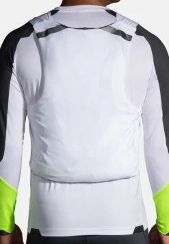 BROOKS Run Visible Convertible Jacket - Trainingsvest - White Asphalt Nightlife -BrooksRunner a3260fe97e5a47e5925f277e5388b797