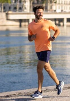 BROOKS Distance Short Sleeve 2.0 - T-Shirt Print - Live Wire Miles Of Fun -BrooksRunner a87cd8ea1b834b4eb32c5599b1745657