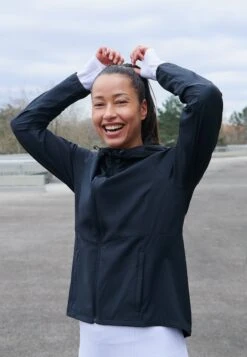 BROOKS Canopy Jacket - Softshelljas - Black -BrooksRunner a9efb4e179504d178ce28b391fb03955