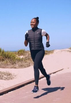 BROOKS Momentum Thermal Tight - Legging - Black -BrooksRunner b21c15c3cd65450ba4f55cce27b890db