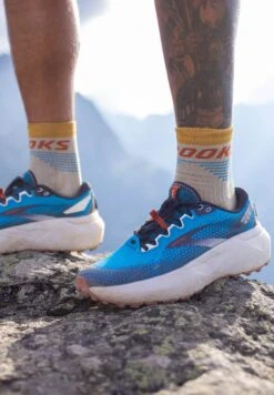 BROOKS Caldera 6 - Trail Hardloopschoenen - Peacoat Atomic Blue Rooibos