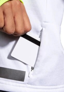 BROOKS Run Visible Thermal Hoodie - Hoodie - White Asphalt Nightlife 11 BROOKS Run Visible Thermal Hoodie - Hoodie - White Asphalt Nightlife -BrooksRunner cd4e772d51324f898ad1214e5cdf2d9a