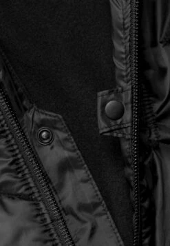 BROOKS Shield Hybrid Jacket 2.0 - Softshelljas - Black -BrooksRunner d7331ea772984e36a90f720c70303e12