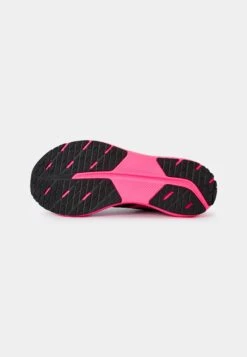BROOKS Hyperion Tempo - Hardloopschoenen Neutraal - Black Pink Hot Coral -BrooksRunner d9089c3ccfe84d40891f6581f3036bb8